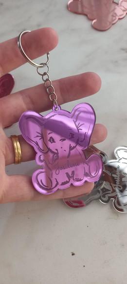 Chaveiro Elefantinha em Acrílico Espelhado Rosa