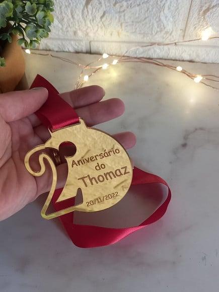 Lembrança de Aniversário Medalha Personalizada