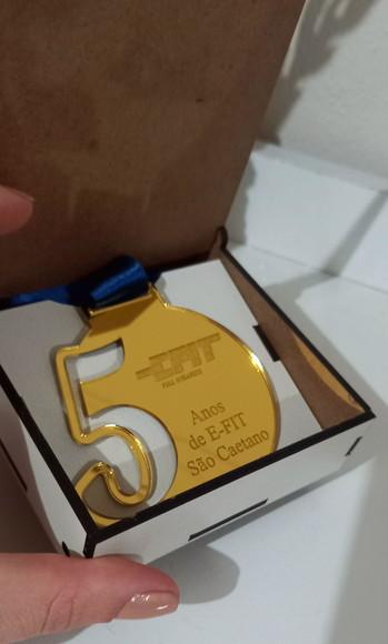 Medalha Personalizada com Caixa