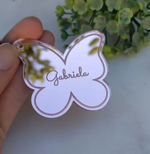 Chaveiro Borboleta em Acrílico Espelhado Rosa