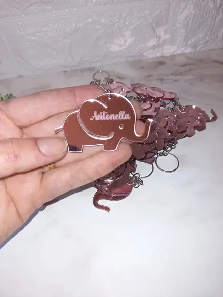 Chaveiro Elefantinha em Acrílico Espelhado Rosa