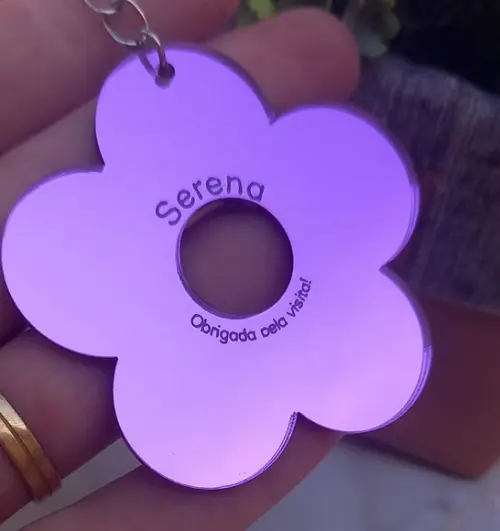 Chaveiro Flor em Acrílico Espelhado Roxo