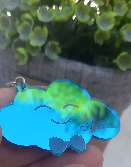 Chaveiro Nuvem em Acrílico Espelhado Azul