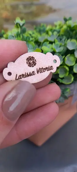 Etiqueta Personalizada em Couro Sintético | 3x1,5cm
