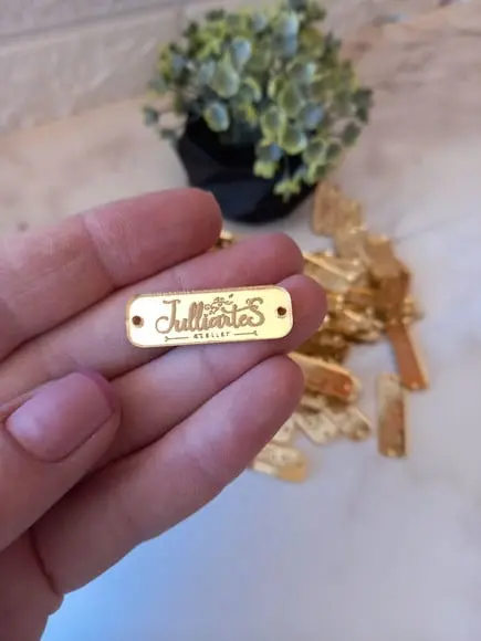 Etiquetas em Acrílico com Logo