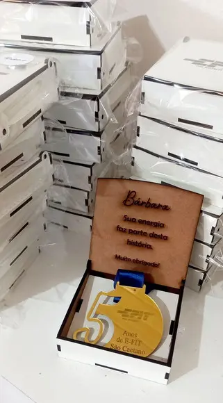Medalha Personalizada com Caixa