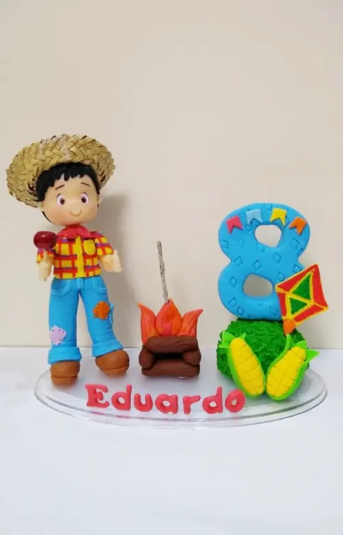 TOPO DE BOLO FESTA JUNINA