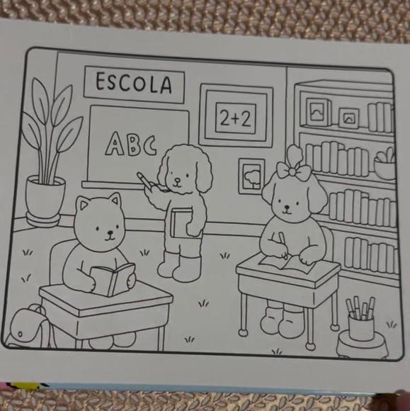 Bobbie Goods Volta as Aulas Livro de Colorir