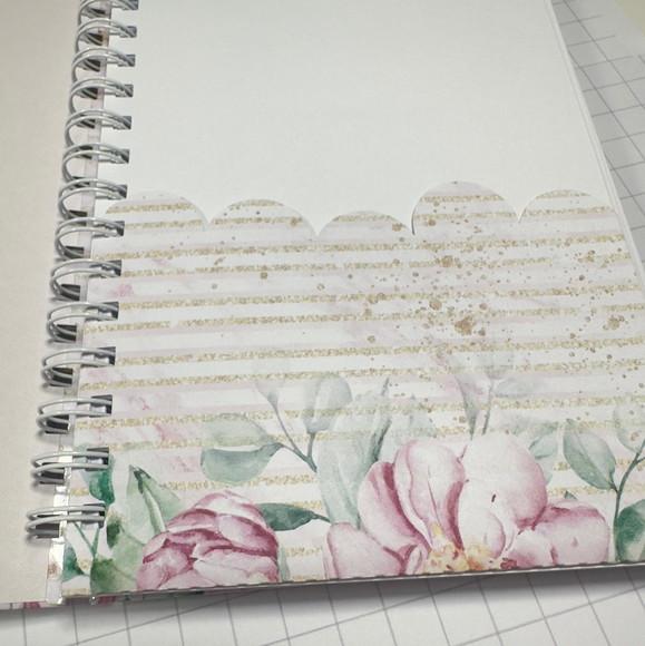Caderno Pautado A5 Floral Alfabeto