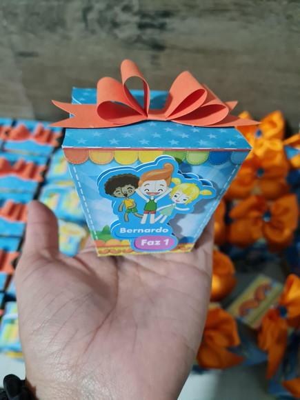 Kit 40 Personalizados Mundo Bita