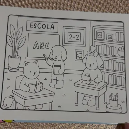 Bobbie Goods Volta as Aulas Livro de Colorir