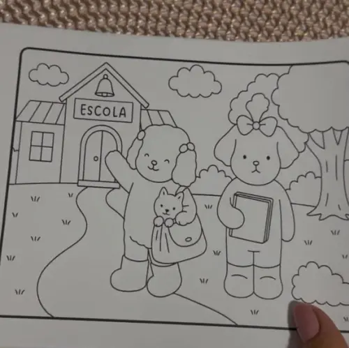 Bobbie Goods Volta as Aulas Livro de Colorir