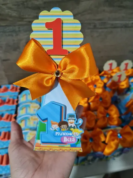 Kit 40 Personalizados Mundo Bita