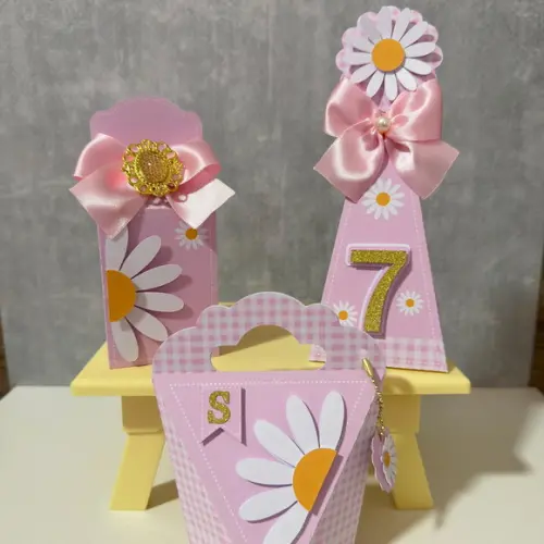 Kit Personalizados Margaridas 30 Peças
