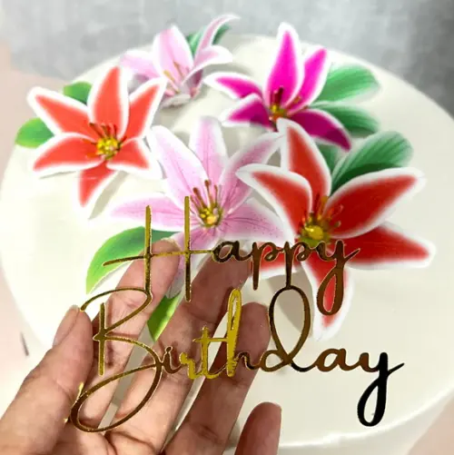 Topo de Bolo Happy Birthday Flores Lírios Realistas