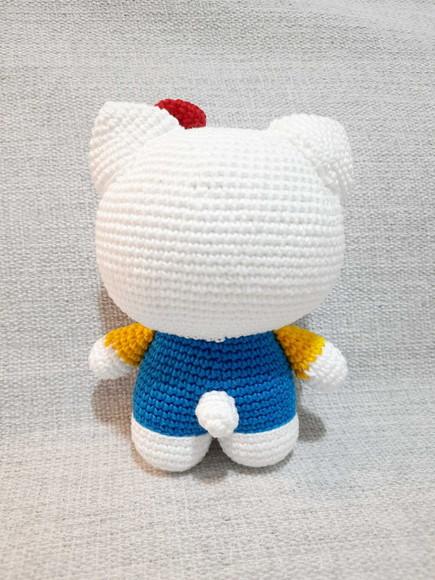 Hello Kitty Amigurumi