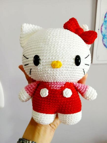 Hello Kitty Amigurumi