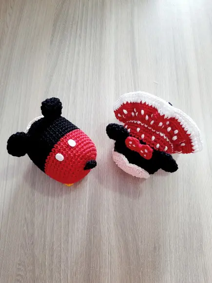 Casal Mickey e Minnie em Amigurumi