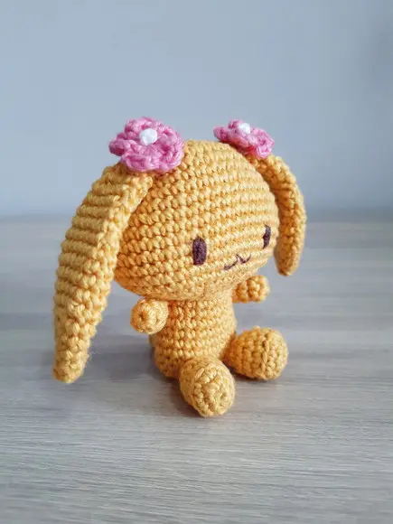 Coelhinha Cinnamoroll Mocha em Amigurumi