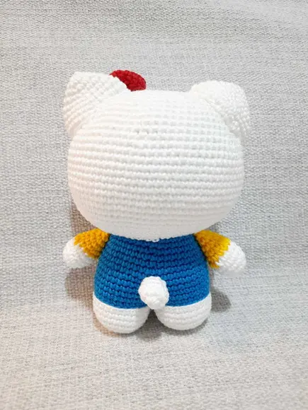 Hello Kitty Amigurumi