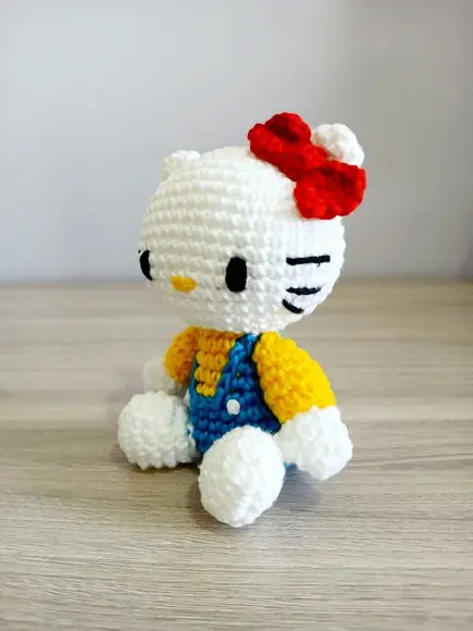 Hello Kitty Amigurumi