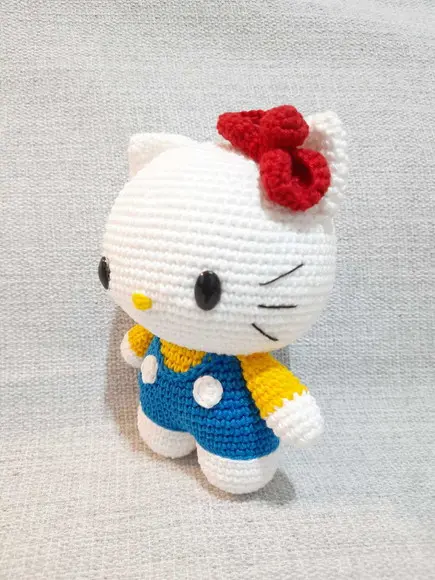 Hello Kitty Amigurumi