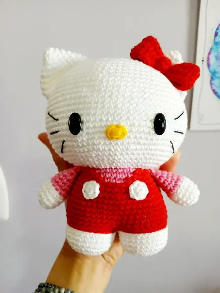 Hello Kitty Amigurumi