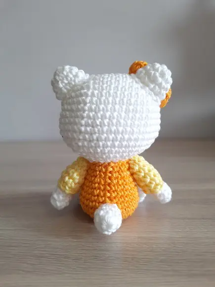 Hello Kitty Amigurumi