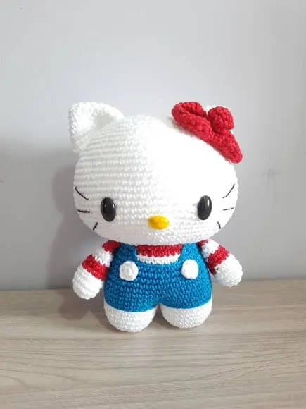 Hello Kitty Amigurumi