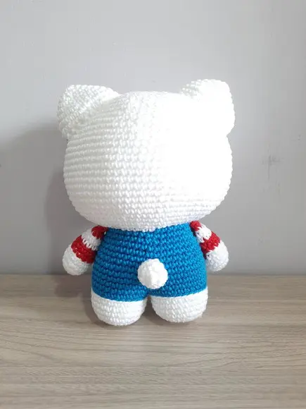 Hello Kitty Amigurumi