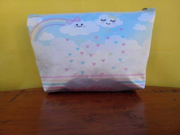 Necessaire personalizada de nylon 600 chuva de amor
