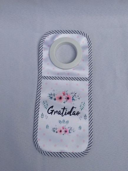 Suporte para carregar celular personalizado