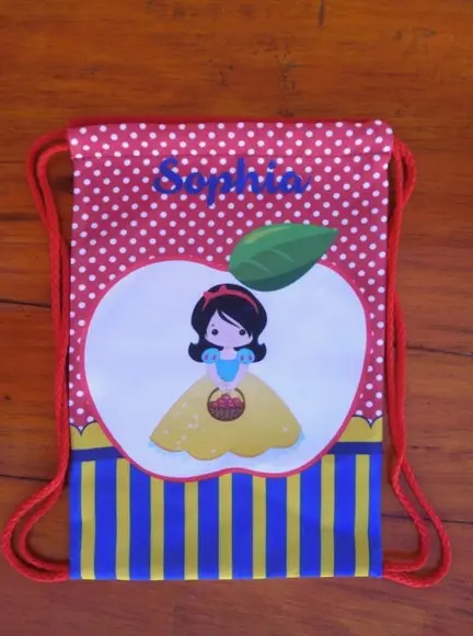 Mochila personalizada branca de neve