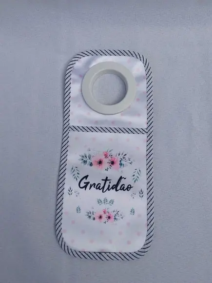 Suporte para carregar celular personalizado
