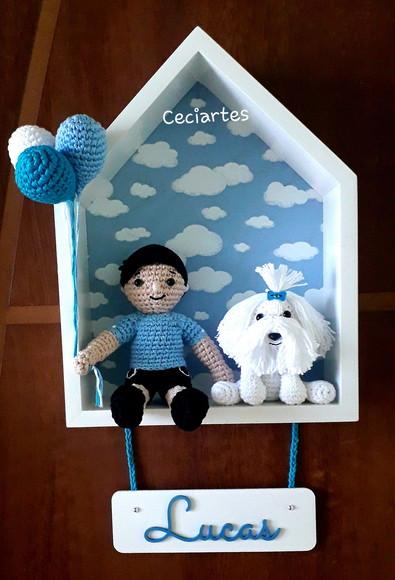 Enfeite de porta de maternidade Casinha Menino e seu cãozinho