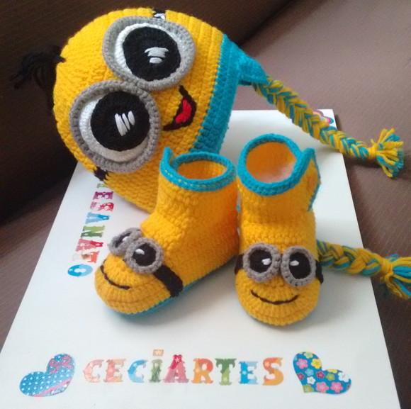 Kit Touca e pantufa  Botinha Minions