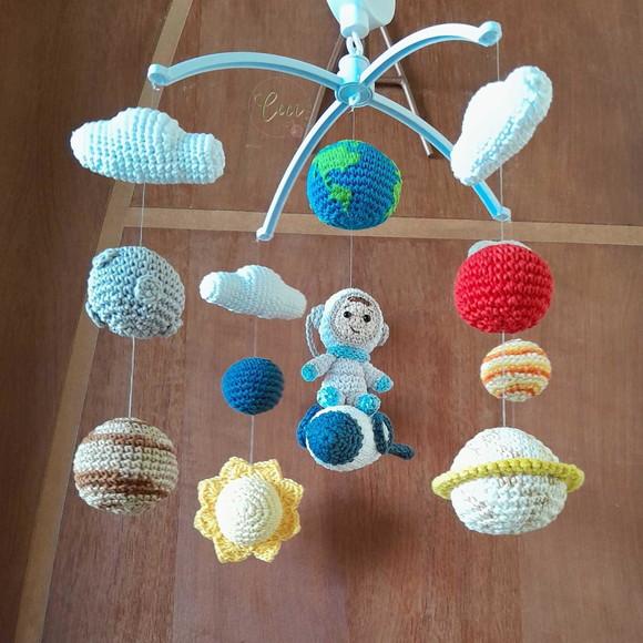 Móbile Espacial Astronauta Amigurumi
