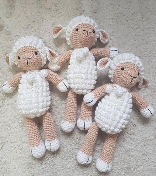 Ovelha amigurumi