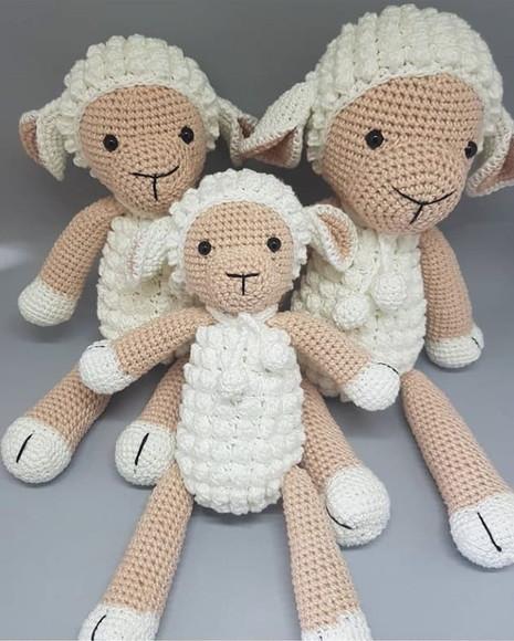 Ovelha amigurumi