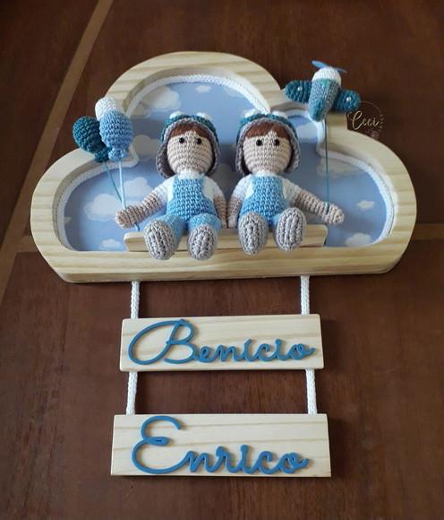 Porta Maternidade Irmãos Gêmeos Amigurumi