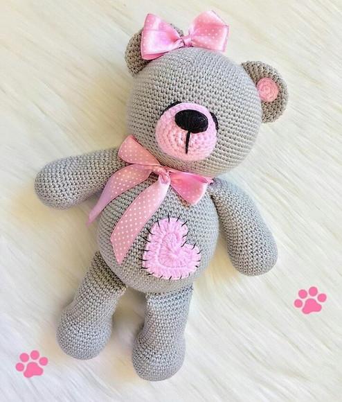 Ursinha amigurumi em crochê