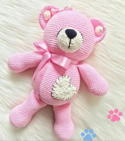 Ursinha amigurumi em crochê