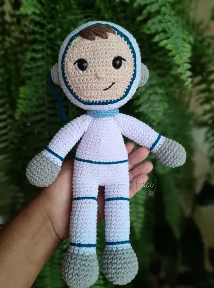 Astronauta Amigurumi brinquedo