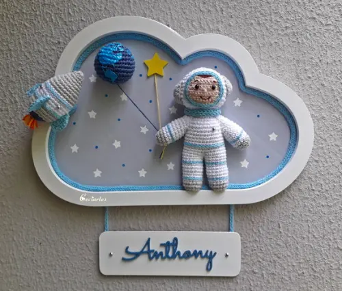 Enfeite de Porta de Maternidade Astronauta com Rostinho