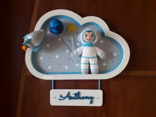 Enfeite de Porta de Maternidade Astronauta com Rostinho