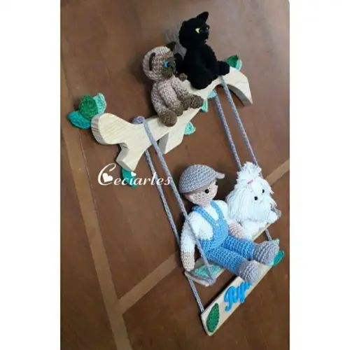 Enfeite de porta de maternidade Menino e seus pets