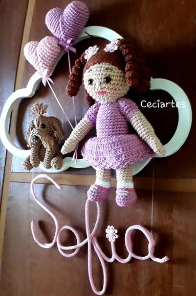 Enfeite de porta de maternidade Nuvem Menina e o cãozinho