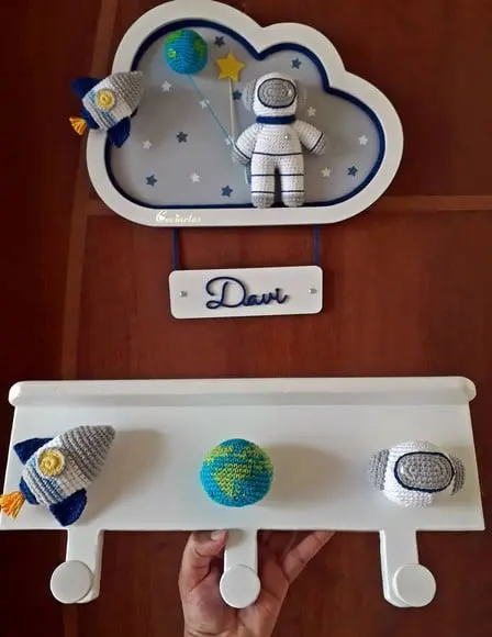 Kit Porta Maternidade+ Cabideiro + Prende Cortina Astronauta