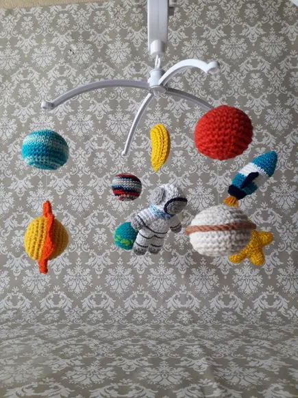 Móbile Astronauta amigurumi Musical 10 Peças