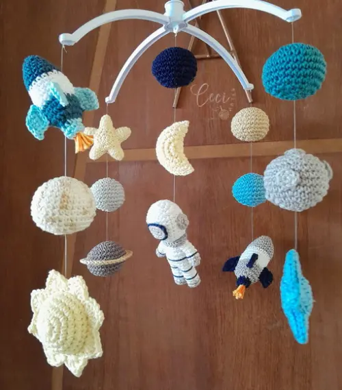 Móbile Astronauta e Galáxia  Neutro